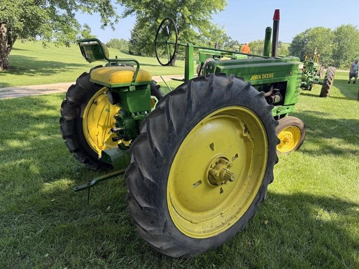john-deere-b-image-6