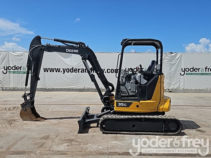 2023-deere-35g-image-3