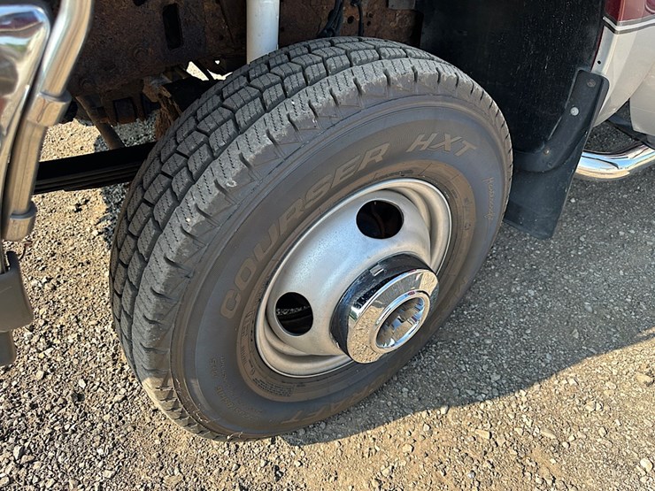 2004-ford-f350-image-26