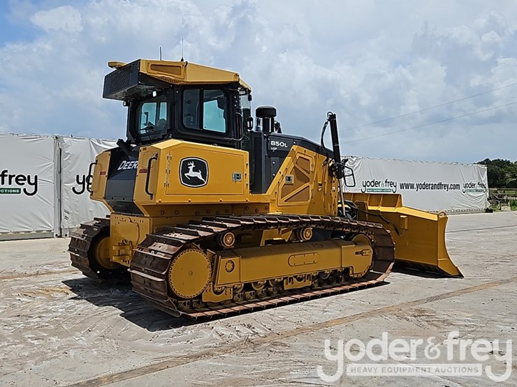 2022-deere-850l-lgp-image-5
