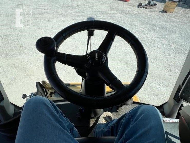 2015-claas-lexion-740-image-74