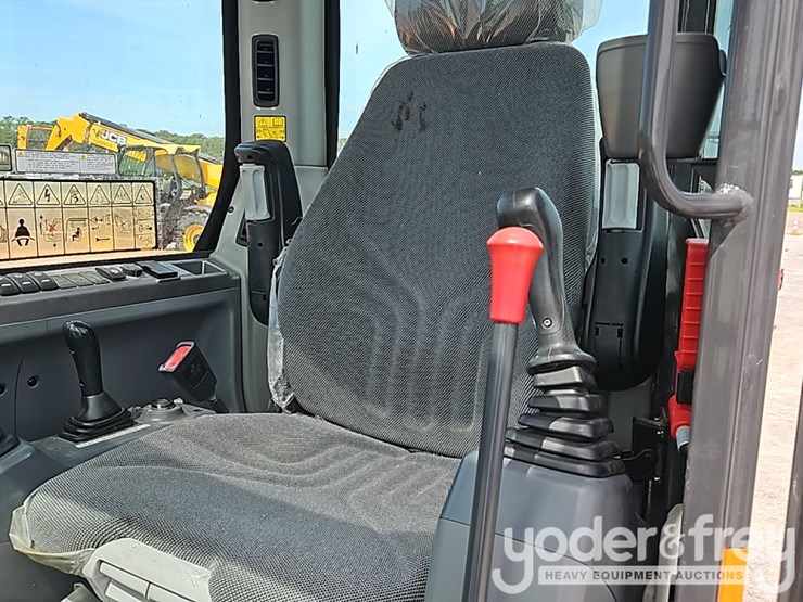 2022-doosan-dx85r-3-image-31
