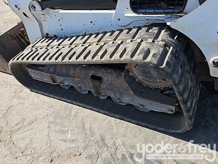 2019-bobcat-t740-image-19