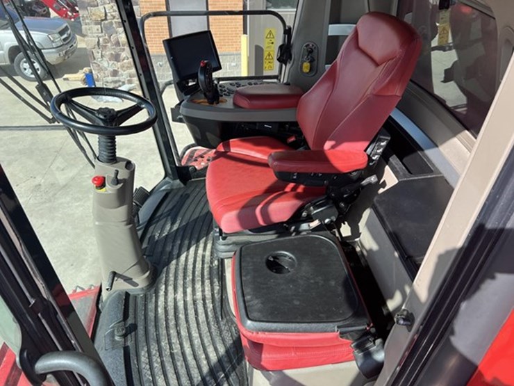 2022-case-ih-8250-image-43
