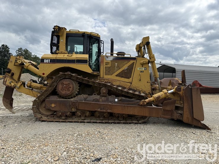 2005-caterpillar-d8t-image-7