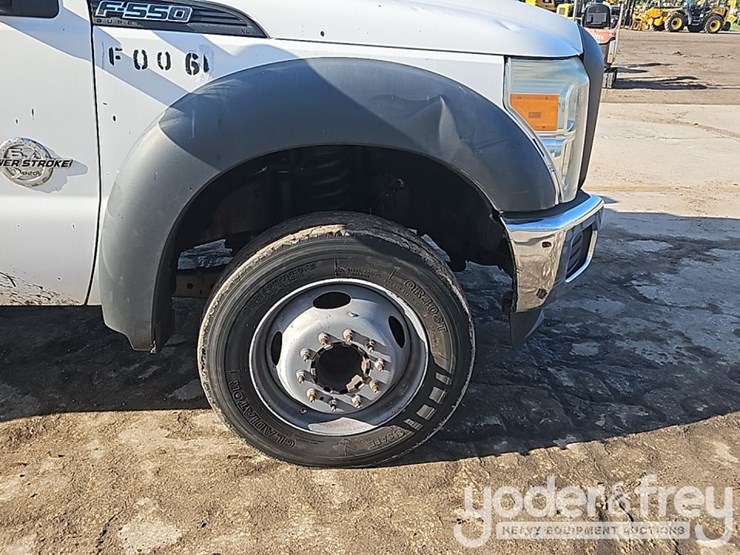 2015-ford-f550-image-10
