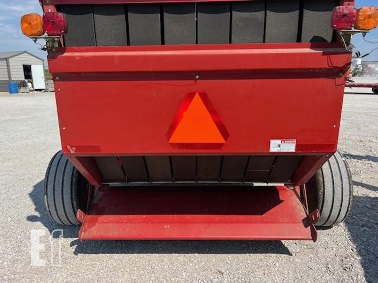 new-holland-688-image-26