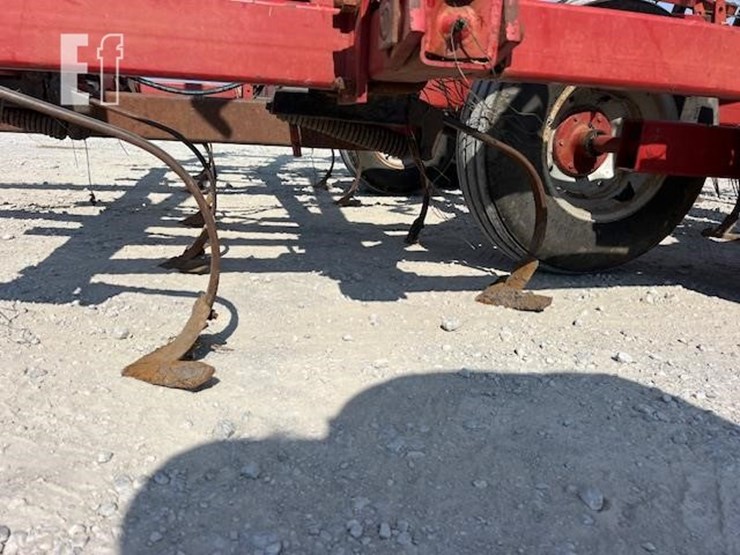 case-ih-4300-image-32