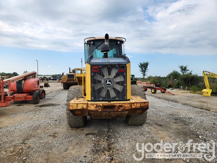 2010-deere-644k-image-26