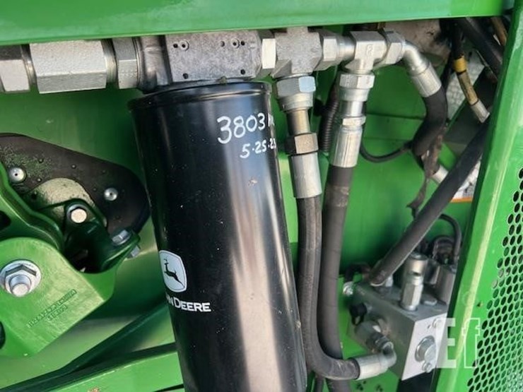 2014-john-deere-s670-image-39