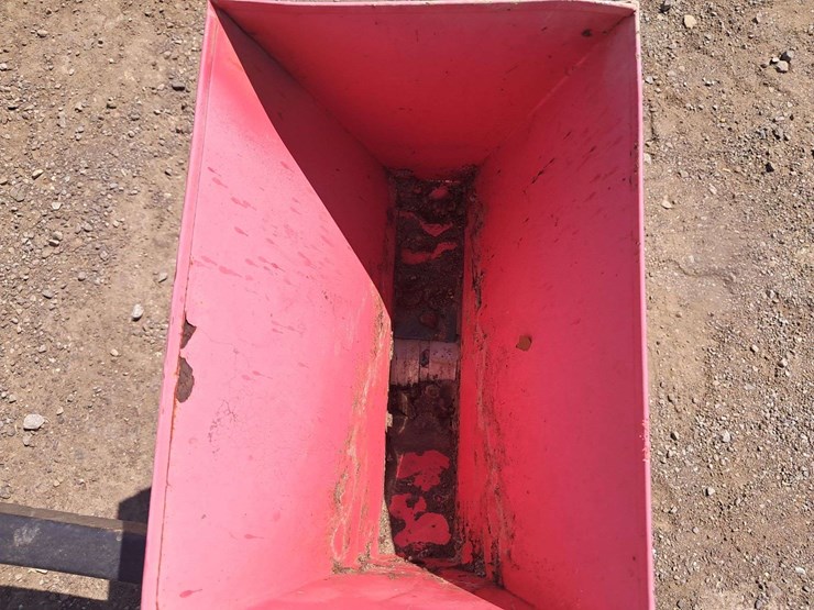 2-row-planter-image-7