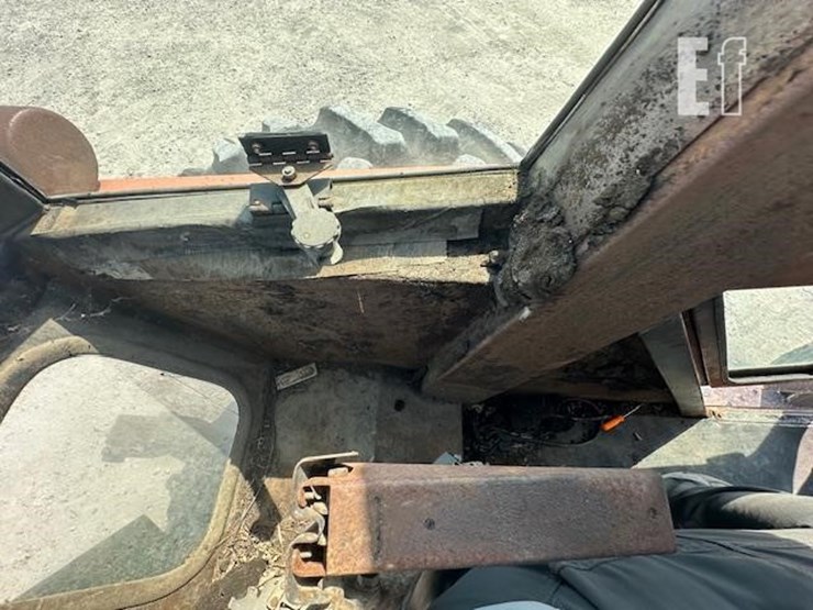 allis-chalmers-7020-image-21