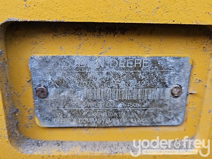 2022-deere-750l-image-41