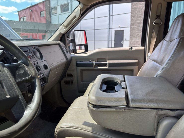 2008-ford-f350-image-17