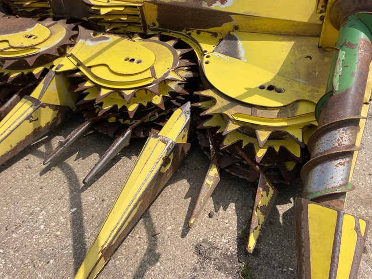 john-deere-688-image-8