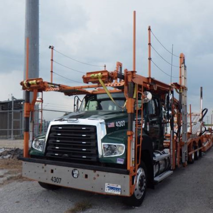 2020 FREIGHTLINER 114SD