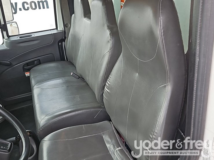 2015-international-durastar-4300-image-34
