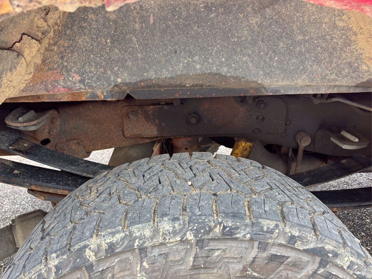 2011-ford-f350-image-38