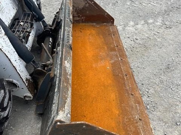 2010-bobcat-s650-image-13