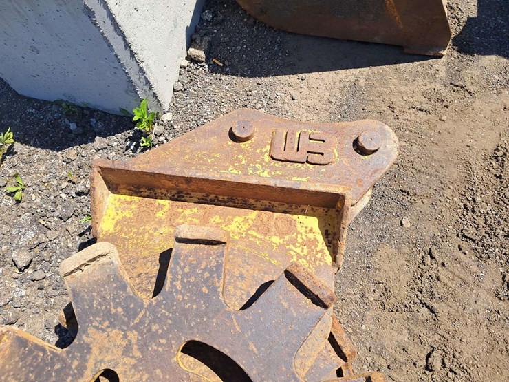 excavator-sheepsfoot-roller-image-3