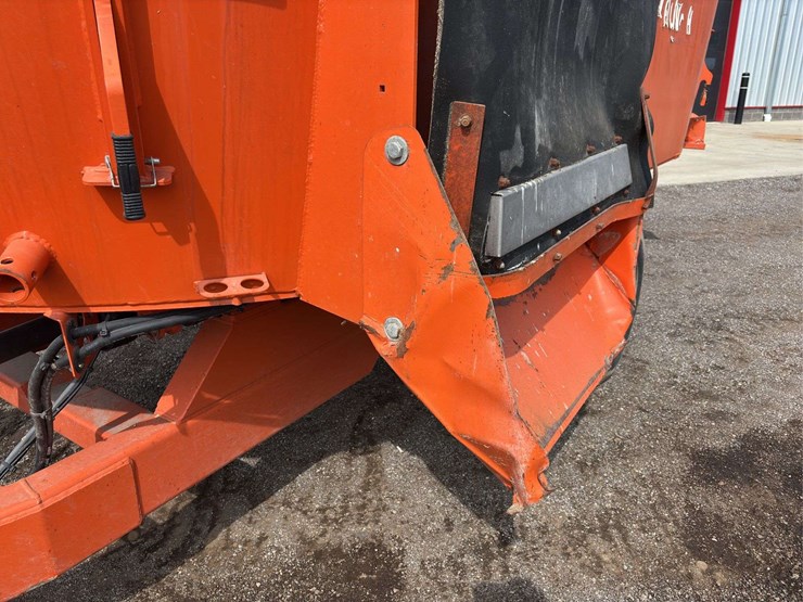 val-metal-b-max-630-cattle-feed-mixer-image-12