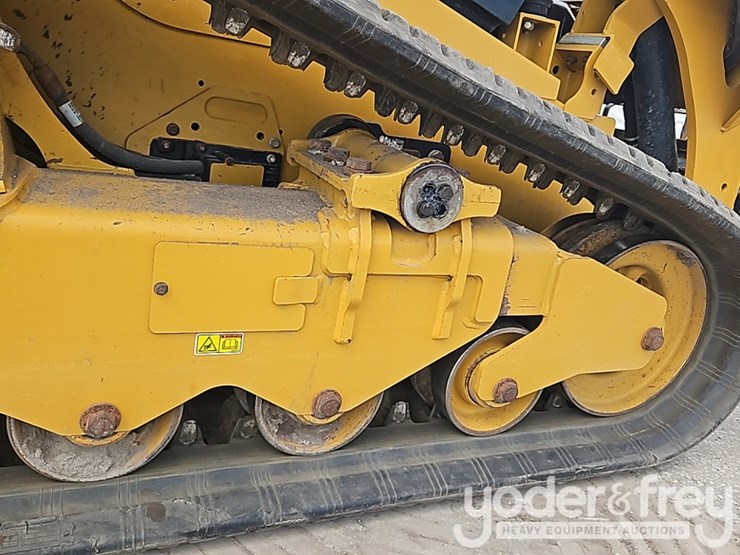 2022-caterpillar-259d3-image-12