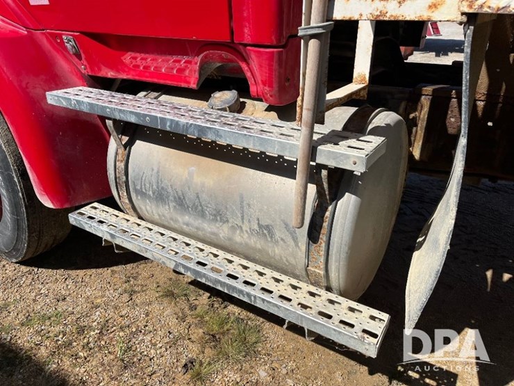 2001-sterling-l8500-image-45