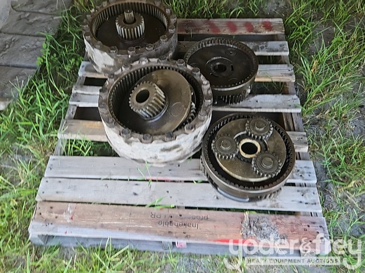 2015-caterpillar-329fl-image-29