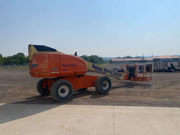 2004-jlg-600s-image-2