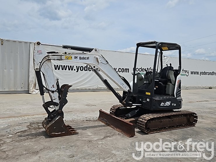 2019-bobcat-e35-image-1