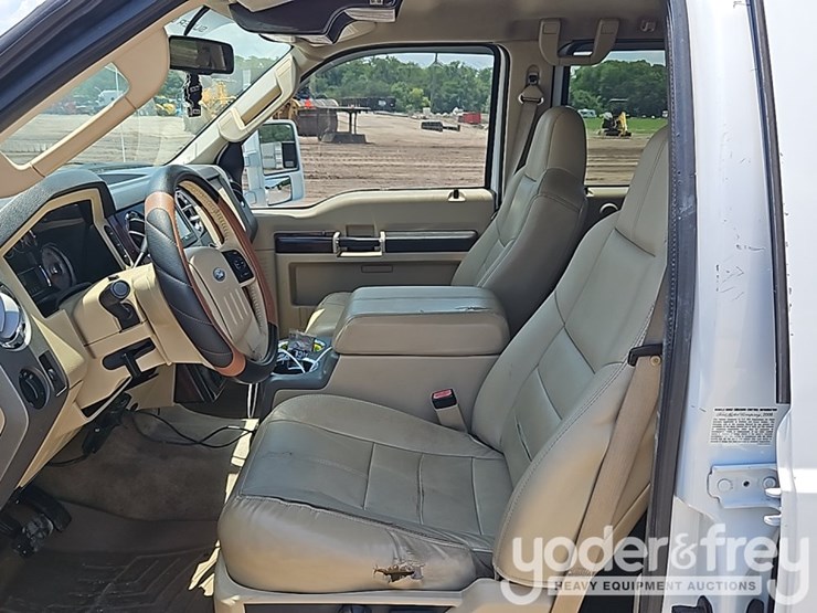2008-ford-f350-image-29