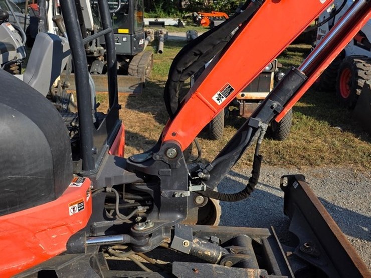 kubota-kx033-4-image-12
