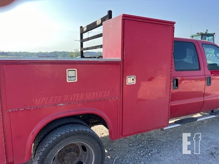 2011-ford-f550-sd-image-22