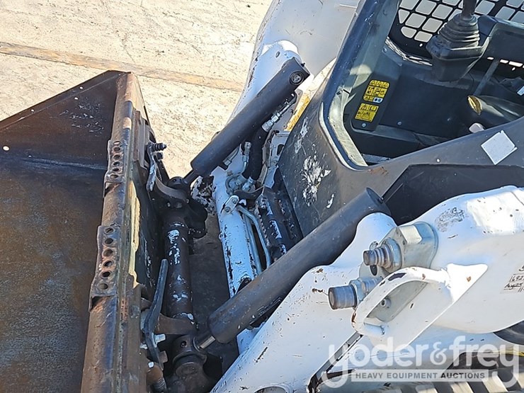 2021-bobcat-t62-image-15