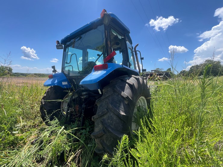 new-holland-tl100a-image-3