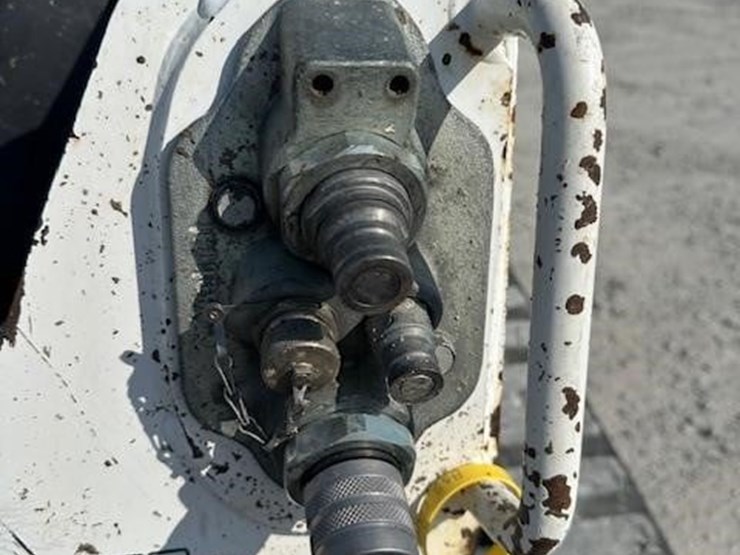 2021-bobcat-t770-image-16