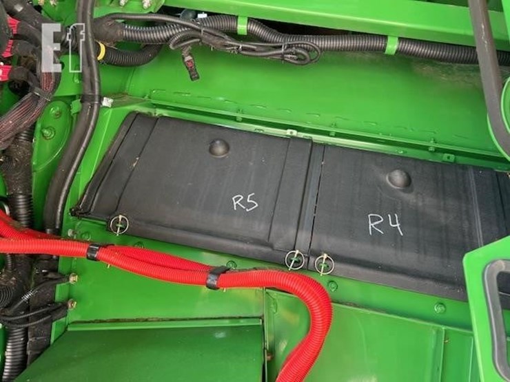 2014-john-deere-s670-image-67