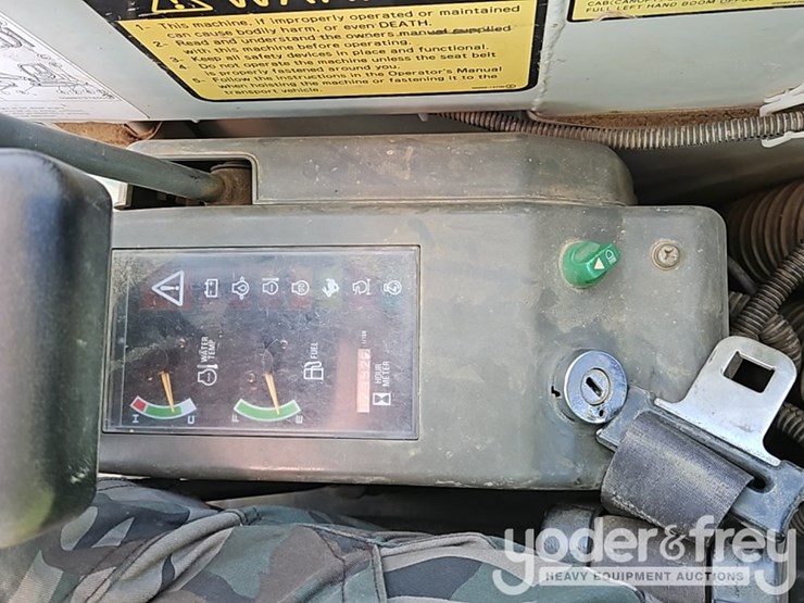 2005-takeuchi-tb145-image-46