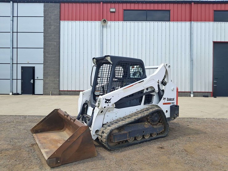 2016-bobcat-t595-image-1