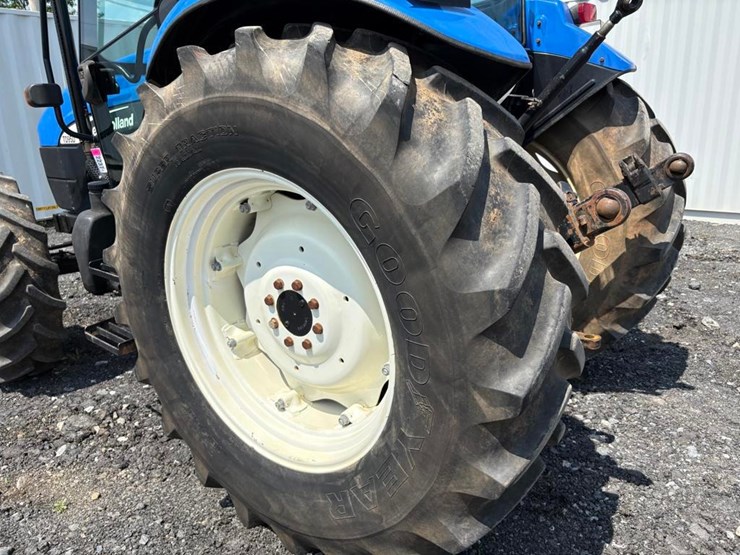 2006-new-holland-td95d-image-13