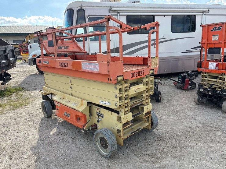 2018-jlg-3246es-image-2