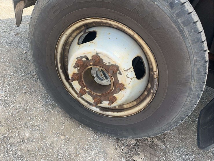 2016-ford-f350-image-9