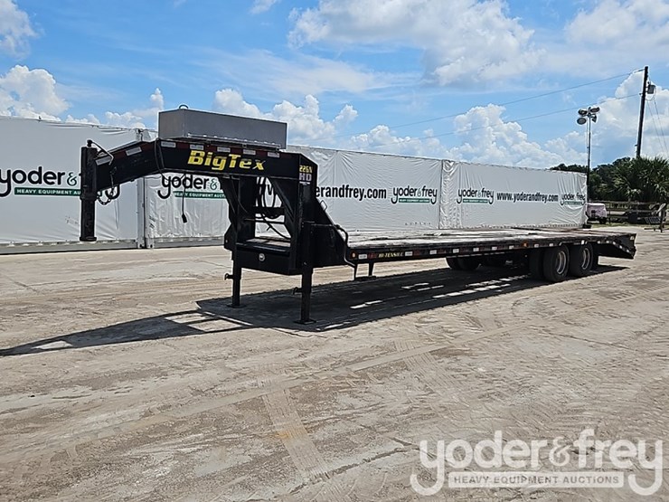 2015-big-tex-22gn-28bk+5mr-image-1