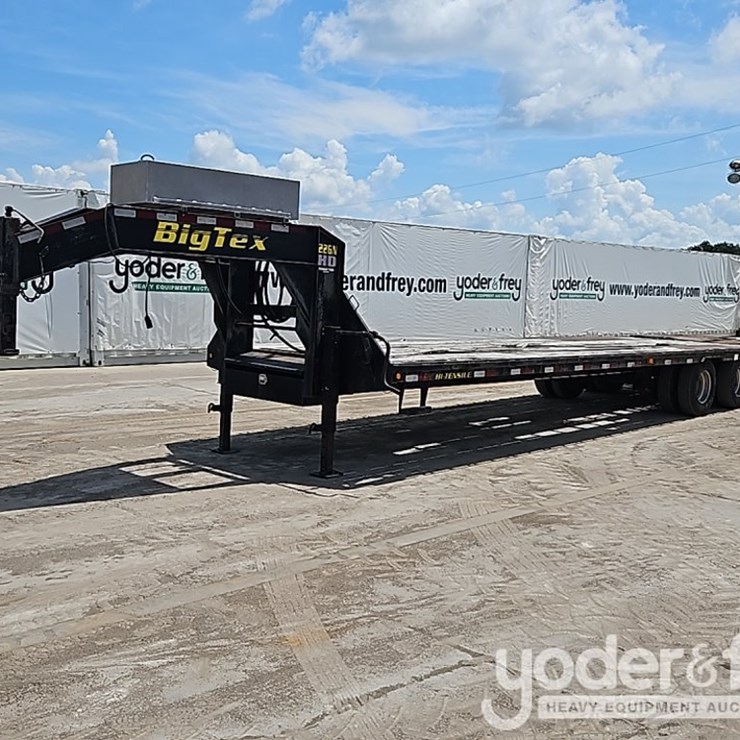 2015 BIG TEX 22GN-28BK+5MR