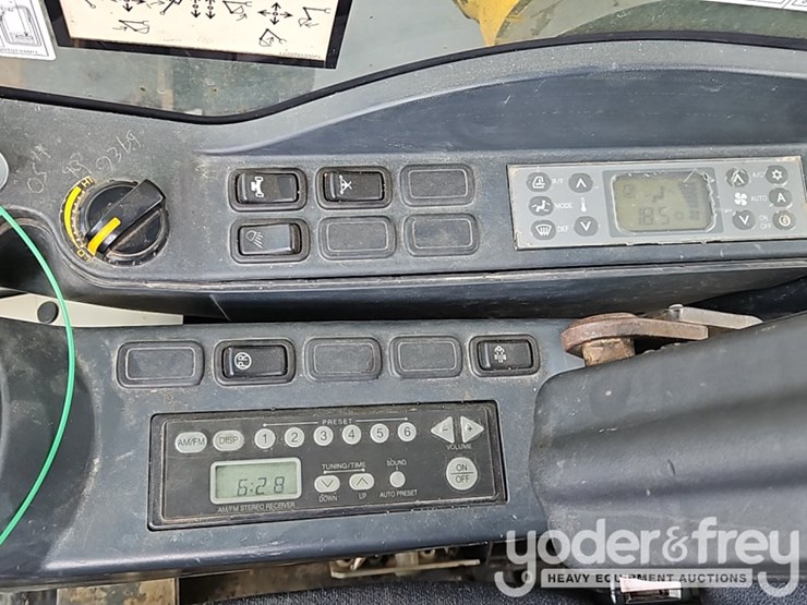 2015-kobelco-sk210-lc-9-image-40