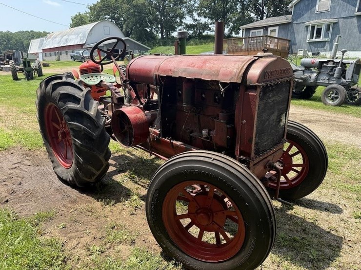 mccormick-deering-wd-40-tractor-image-3