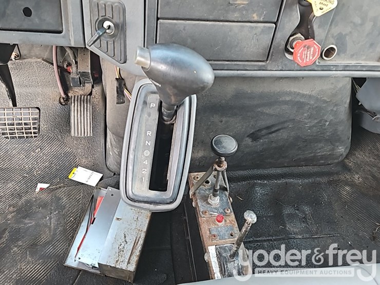 2006-international-durastar-4300-image-29