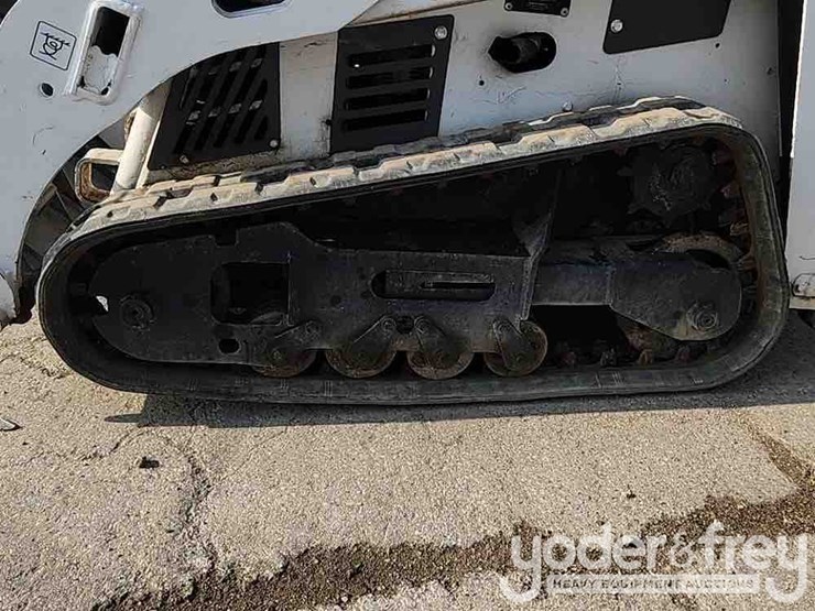 2011-bobcat-mt55-image-16