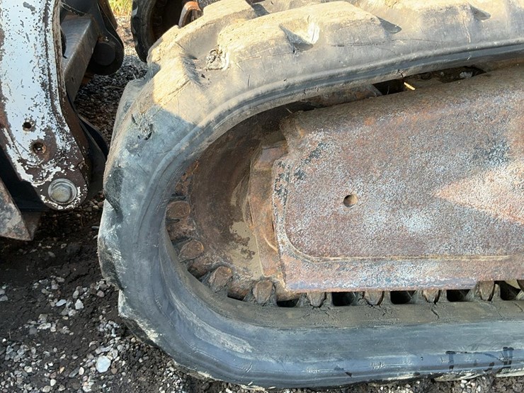 2004-bobcat-t190-image-12
