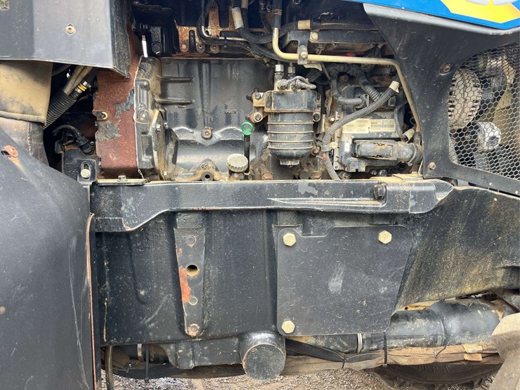 2012-new-holland-t8.300-image-15